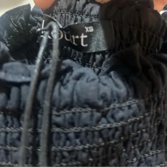 Size XS New with tags Kourt smocked mini dress puff sleeve so pretty - Picture 7 of 7